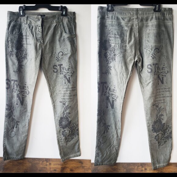 Bella Amore Italy Botanical Flower Poetry Graffiti Print Button Fly Jeans - Picture 3 of 9